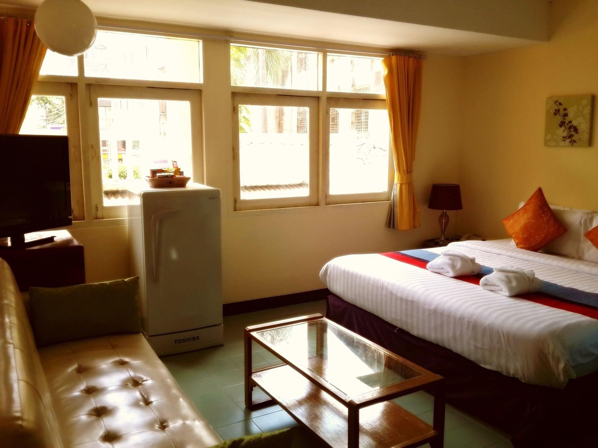 Sawasdee Sukhumvit Inn Bangkok Exterior foto